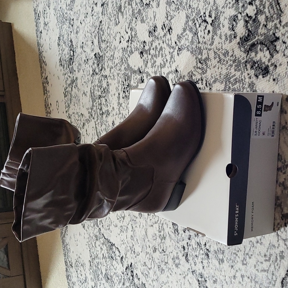 NWT Slouch Boots 8.5